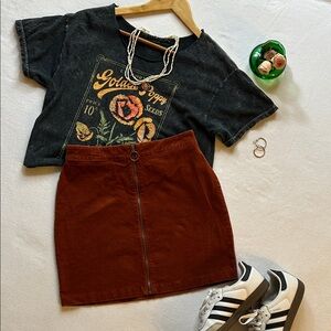 Forever 21 rust zip up mini skirt